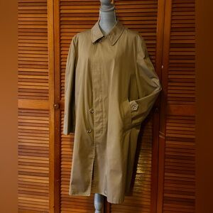 Vintage 1970’s London Fog Men's Faux Fur Lined Tan Trench Coat